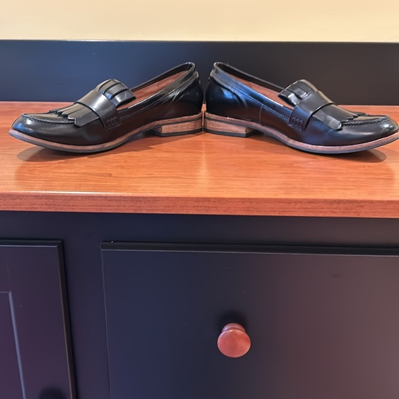 Loafers with Kilties - Black - Picture 2 of 10